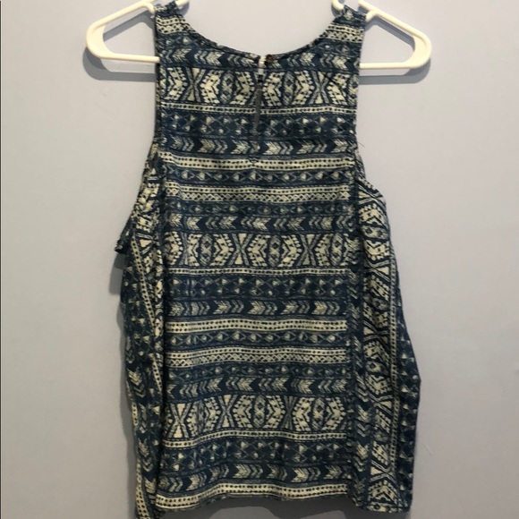 Patterned Tank Top - Picture 4 of 5
